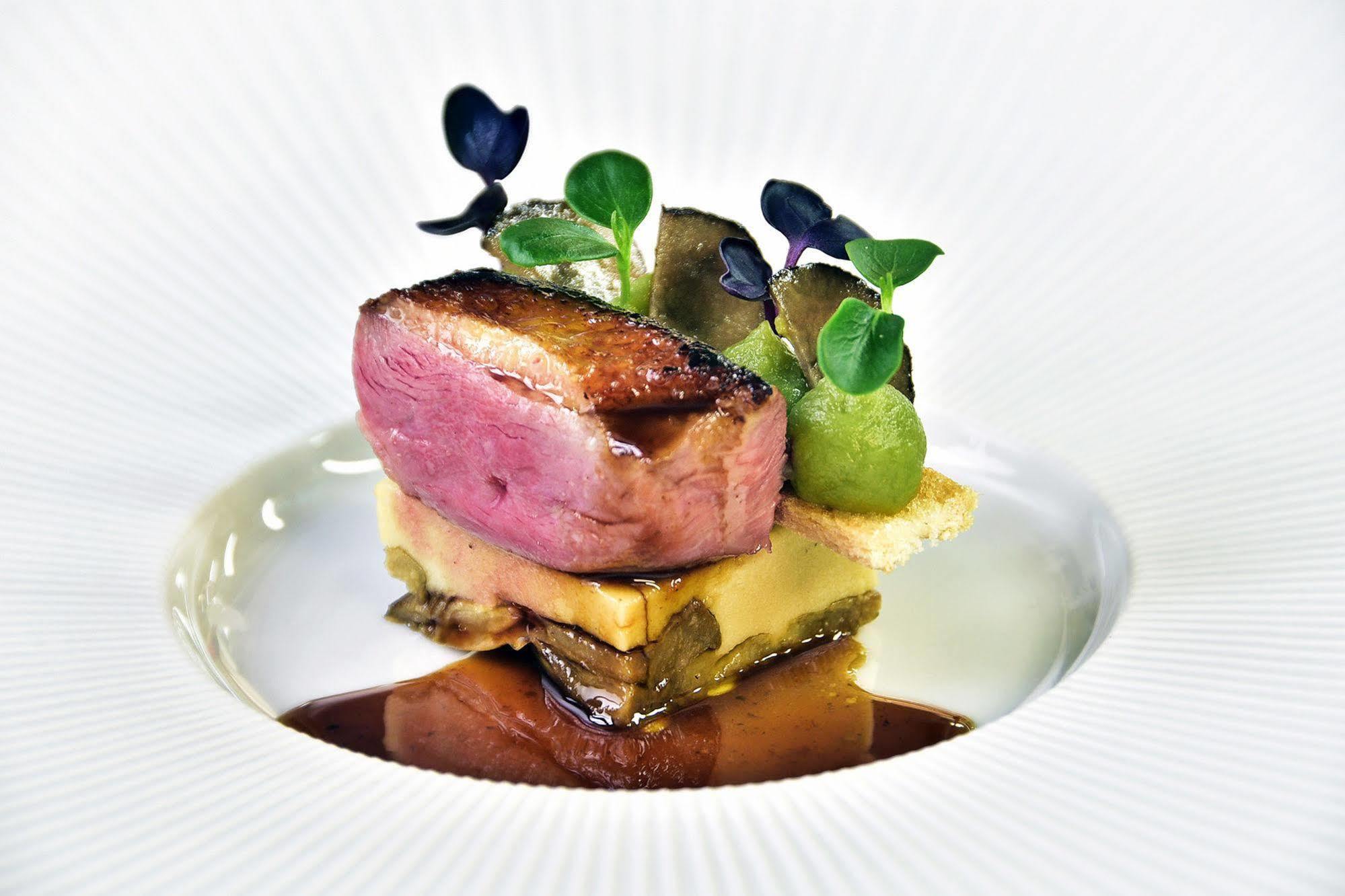 Logis Hotel Du Morvan - Restaurant La Table De Jerome Luzy Exterior photo